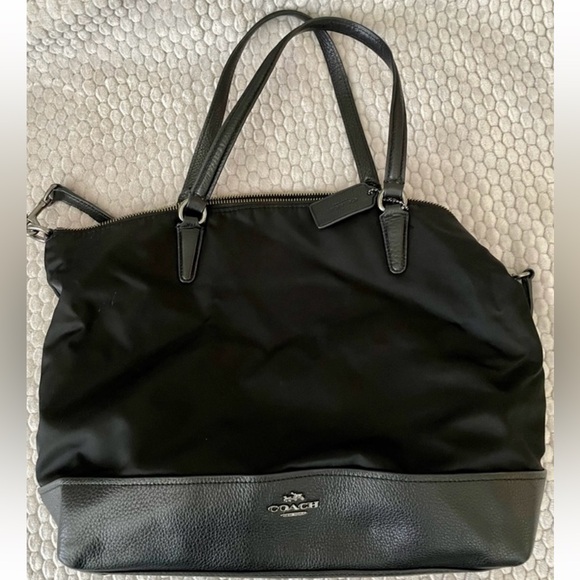 Handbags - Coach Everyday Black Tote Bag